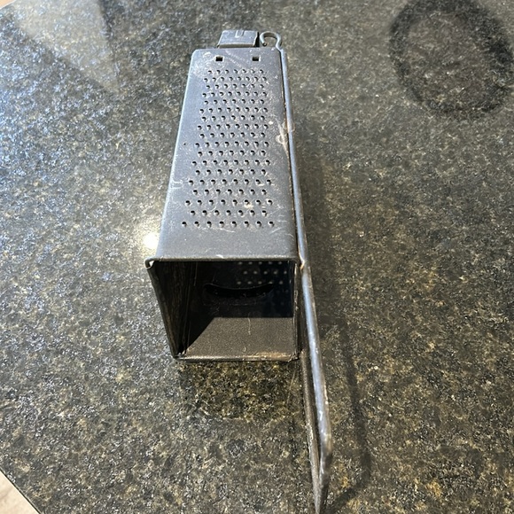 Grate pocket - Picture 5 of 6